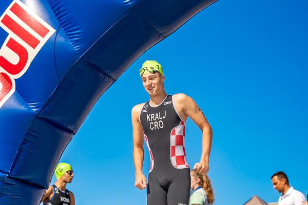 triatlon-europen-zagreb-cup-boys-10358203B78-D4D9-B0F7-4CAC-2D2231CEB279.jpg